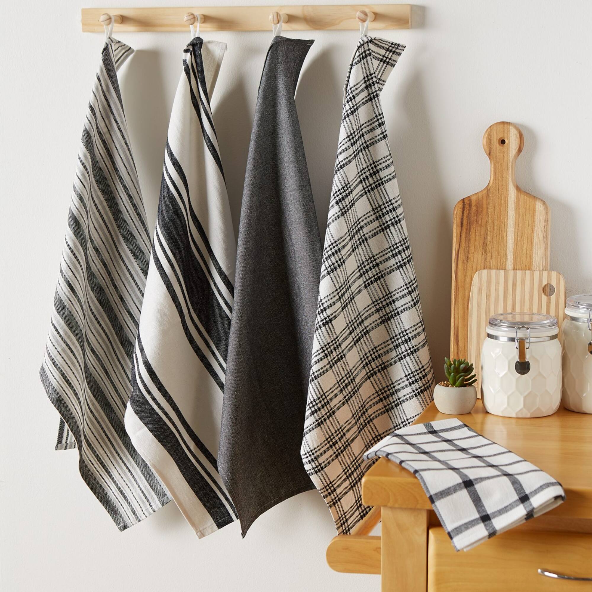 DII® Assorted Black Woven Dishtowels Set